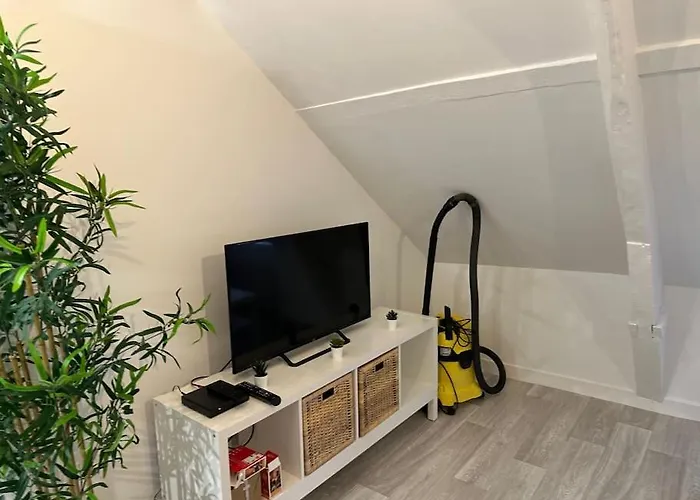 Appartement Centre Ville Lillebonne 2Eme Etage